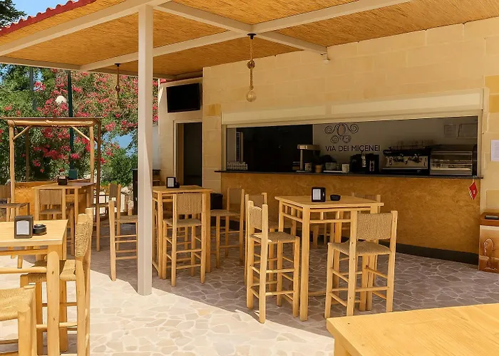 Ξενοδοχείο Hotiday Porto 4*