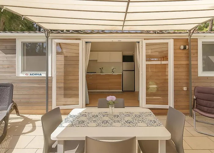 Hotiday Porto Ξενοδοχείο 4*