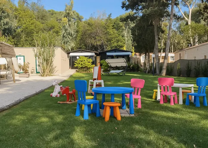 Ξενοδοχείο Hotiday Porto 4*